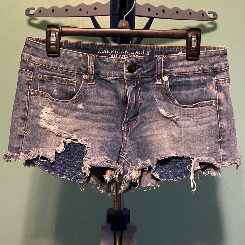 American Eagle Outfitters Size 10 Distressed Shortie Jean Shorts EUC